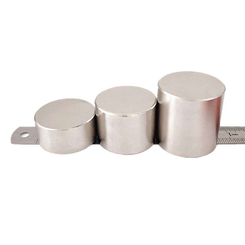 grandes ímãs de terras raras